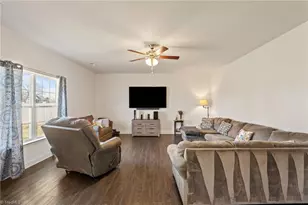 1378 Land Grv Dr, Kernersville, NC 27284 - Photo 13