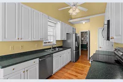 118 Riverwalk Lane, Jamestown, NC 27282 - Photo 9