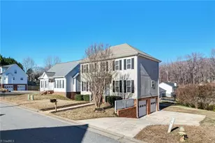 265 Braeburn Dr, Winston-Salem, NC 27127 - Photo 3