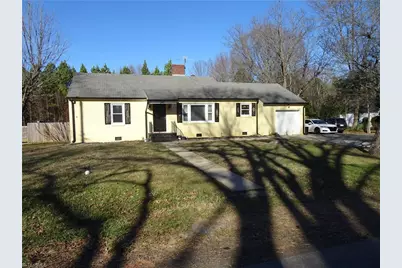 345 E Starmount Avenue, Liberty, NC 27298 - Photo 1