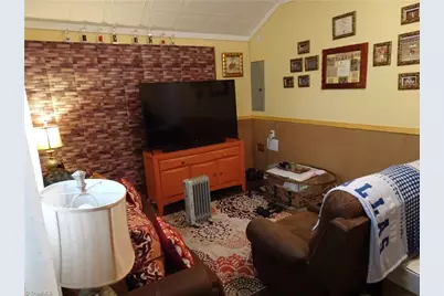 345 E Starmount Avenue, Liberty, NC 27298 - Photo 7