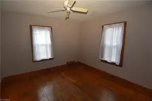 1045 Brookline St, Winston-Salem, NC 27107 - Photo 11