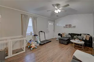 210 Vista Cir, Winston-Salem, NC 27106 - Photo 5