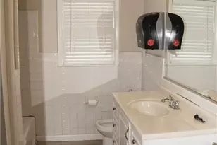 1407 W Meadowview Rd, Greensboro, NC 27403 - Photo 13