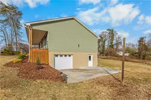 4905 Reid Rd, Wallburg, NC 27107 - Photo 23