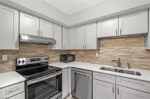 100 Wafco Ln, Greensboro, NC 27401 - Photo 13