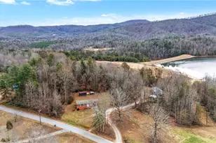 226 Carlton Rd, Boomer, NC 28606 - Photo 9