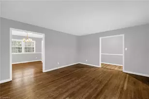 1703 Gracewood Dr, Greensboro, NC 27408 - Photo 9