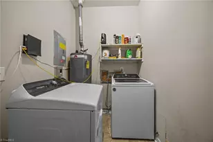 2411 Seattle Dr, Greensboro, NC 27406 - Photo 25