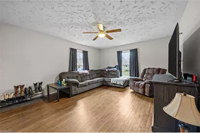 2411 Seattle Drive, Greensboro, NC 27406 - Photo 5