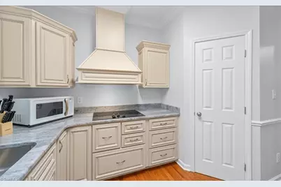 3100 Stratford Court, High Point, NC 27265 - Photo 17