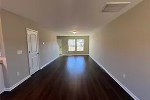 109 Lemon Ln, Greensboro, NC 27405 - Photo 3