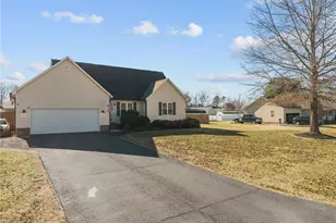 245 Castle Keep Rd, Salisbury, NC 28146 - Photo 5