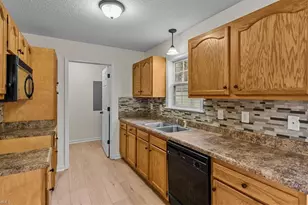 23 Thomasville High Dr, Thomasville, NC 27360 - Photo 13