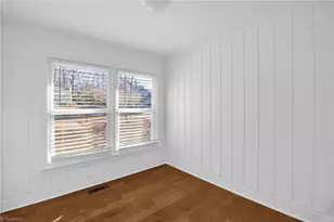 2109 Cleburne St, Greensboro, NC 27408 - Photo 25