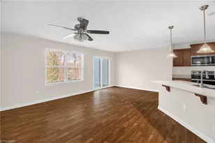 3859 Copperfield Ct, High Point, NC 27265 - Photo 7