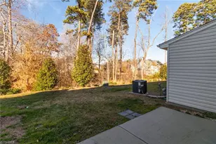 3859 Copperfield Ct, High Point, NC 27265 - Photo 27