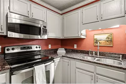 2217 C New Garden Road, Greensboro, NC 27410 - Photo 7