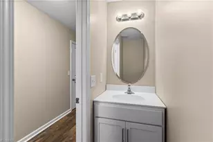 502 Song Sparrow Ln, Greensboro, NC 27409 - Photo 5