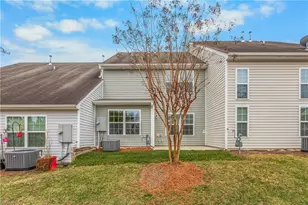 502 Song Sparrow Ln, Greensboro, NC 27409 - Photo 11