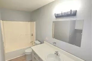 905 Hunt St, Burlington, NC 27217 - Photo 5