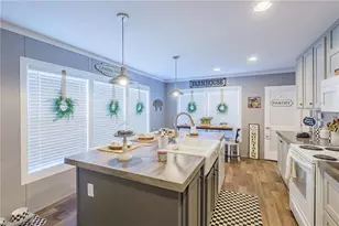 205 Volunteer Rd, Hillsville, VA 24343 - Photo 11