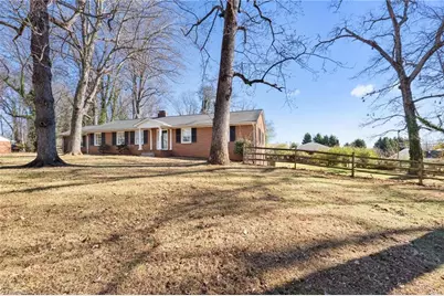 5501 Club Knoll Road, Winston-Salem, NC 27105 - Photo 5