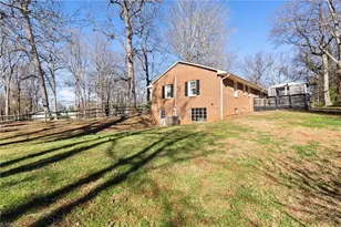 5501 Club Knoll Rd, Winston-Salem, NC 27105 - Photo 43