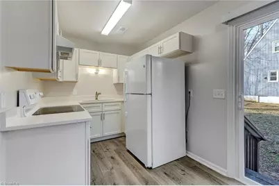 4324 Walnut Hollow Drive, Winston-Salem, NC 27127 - Photo 11