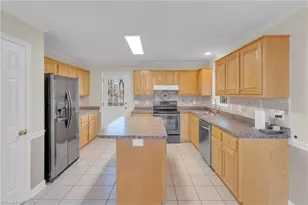 2403 Regency Dr, Randleman, NC 27317 - Photo 9