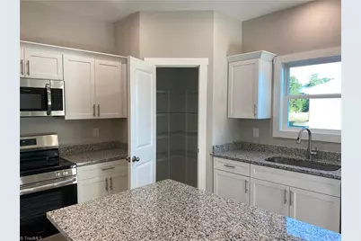 1016 Fairfield Drive, Yadkinville, NC 27055 - Photo 11