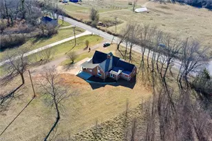 4254 Sparta Rd, North Wilkesboro, NC 28659 - Photo 7