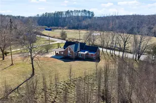 4254 Sparta Rd, North Wilkesboro, NC 28659 - Photo 7