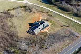 4254 Sparta Rd, North Wilkesboro, NC 28659 - Photo 5