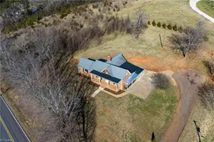 4254 Sparta Rd, North Wilkesboro, NC 28659 - Photo 37