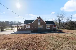 4254 Sparta Rd, North Wilkesboro, NC 28659 - Photo 47