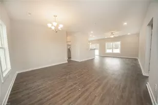 1009 Fairfield Dr, Yadkinville, NC 27055 - Photo 3