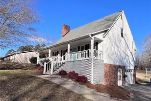 326 Springdale Rd, Walnut Cove, NC 27052 - Photo 3