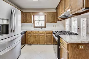 5560 Nightwood Dr, Randleman, NC 27317 - Photo 9