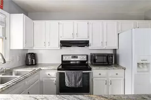 4809 Barkas Dr, Winston-Salem, NC 27106 - Photo 5