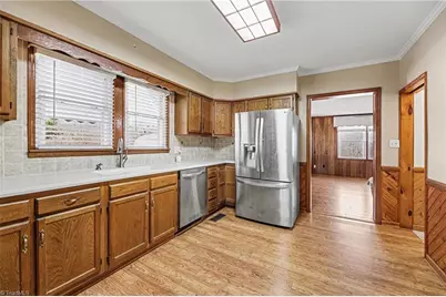 4717 Kernersville Road, Kernersville, NC 27284 - Photo 15