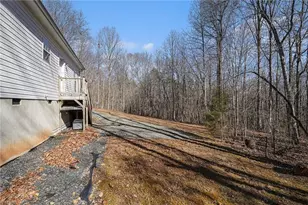 6435 Scott McDowell Dr, Asheboro, NC 27205 - Photo 25