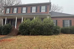 110 Chestnut Hill Ct, Winston-Salem, NC 27106 - Photo 1