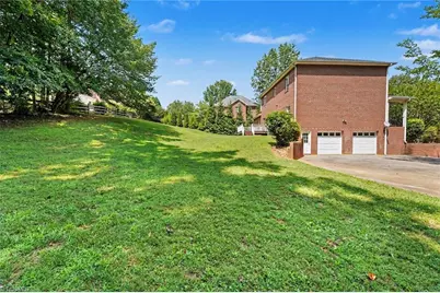 110 Chestnut Hill Court, Winston-Salem, NC 27106 - Photo 11