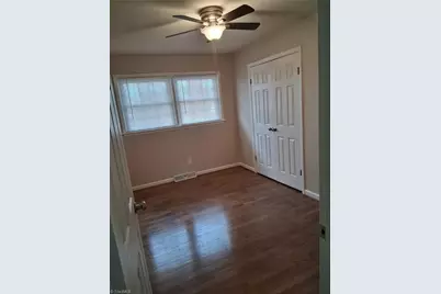 1300 Rotherwood Road, Greensboro, NC 27406 - Photo 9