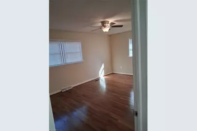 1300 Rotherwood Road, Greensboro, NC 27406 - Photo 5