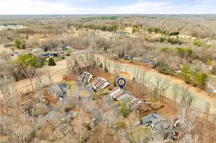 33 Lantern Ln, Lexington, NC 27295 - Photo 3