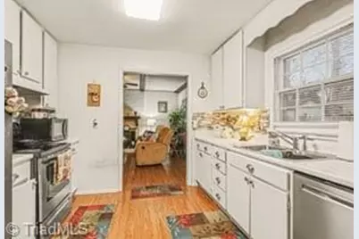 409 W Montcastle Drive, Greensboro, NC 27406 - Photo 11