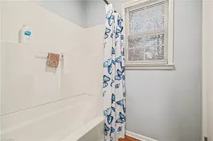 409 W Montcastle Dr, Greensboro, NC 27406 - Photo 19