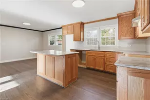 1625 Brushy Mountain Rd, Wilkesboro, NC 28697 - Photo 9